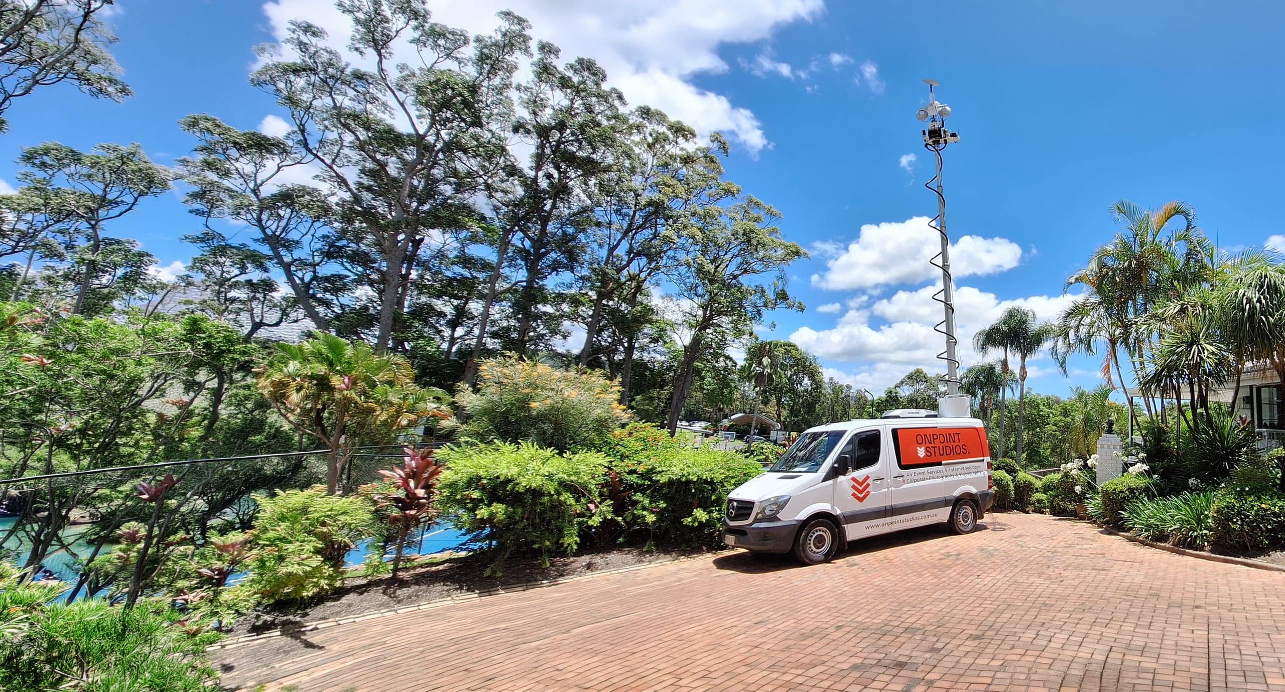 Off-grid internet deployment — OnPoint Studios Gold Coast